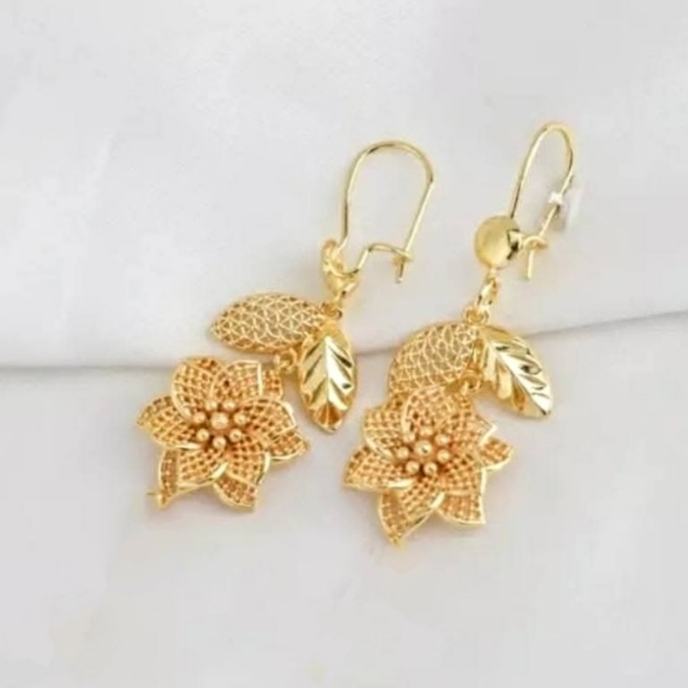 Elegant 24K Gold Floral Drop Earrings